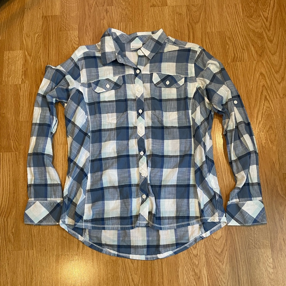 Women’s Columbia Sportswear button up blue flannel